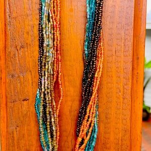 Seedbead necklace.